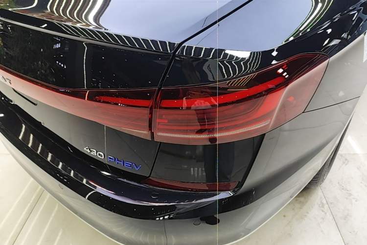 Used Volkswagen Passat New Energy 2025 430 PHEV Hybrid Business Edition Right Rear Taillight
