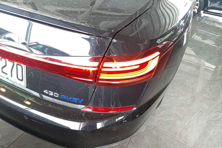 Used Volkswagen Passat New Energy 2025 430 PHEV Hybrid Business Edition Right Rear Taillight