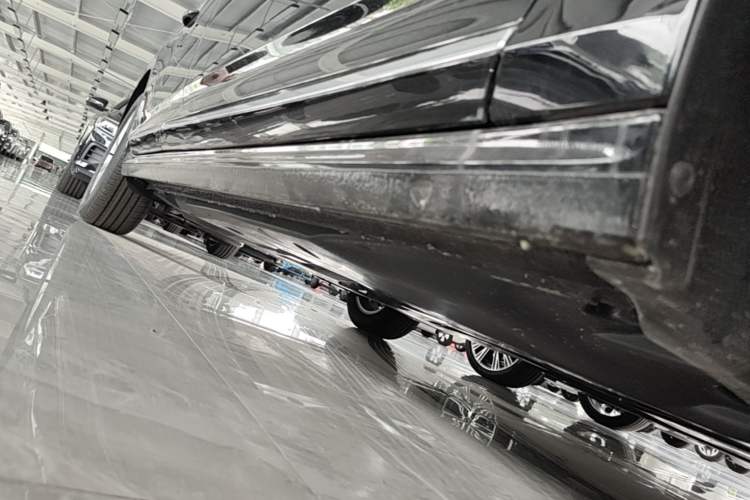 Used Volkswagen Passat New Energy 2025 430 PHEV Hybrid Business Edition Right Side Sill
