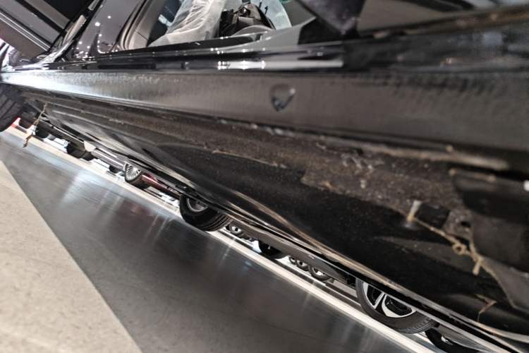 Used Volkswagen Passat New Energy 2025 430 PHEV Hybrid Business Edition Right Side Sill