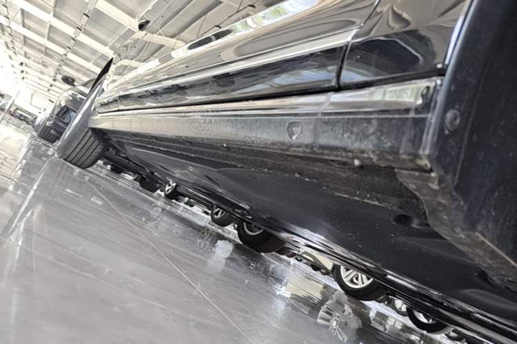 Used Volkswagen Passat New Energy 2025 430 PHEV Hybrid Business Edition Right Side Sill