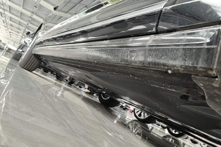 Used Volkswagen Passat New Energy 2025 430 PHEV Hybrid Business Edition Right Side Sill