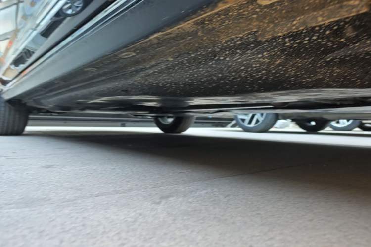 Used Volkswagen Passat New Energy 2025 430 PHEV Hybrid Business Edition Right Side Sill