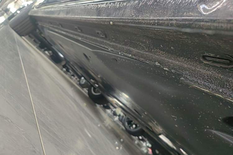 Used Volkswagen Passat New Energy 2025 430 PHEV Hybrid Business Edition Right Side Sill