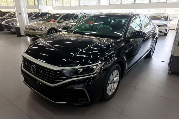 Volkswagen Passat New Energy 2025 430 PHEV Hybrid Business Edition