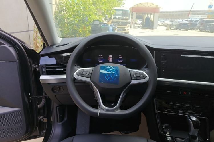 Used Volkswagen Passat New Energy 2025 430 PHEV Hybrid Business Edition Steering Wheel
