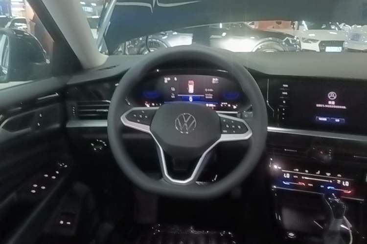 Used Volkswagen Passat New Energy 2025 430 PHEV Hybrid Business Edition Steering Wheel