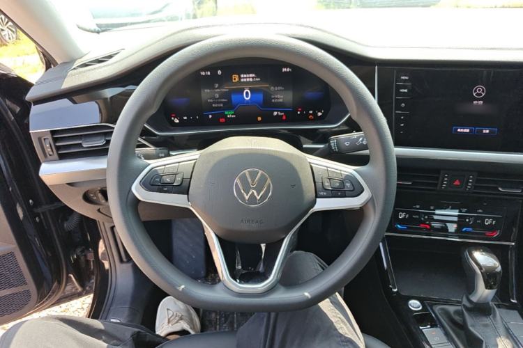 Used Volkswagen Passat New Energy 2025 430 PHEV Hybrid Business Edition Steering Wheel