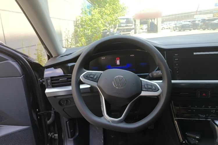 Used Volkswagen Passat New Energy 2025 430 PHEV Hybrid Business Edition Steering Wheel
