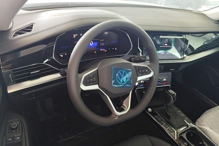 Used Volkswagen Passat New Energy 2025 430 PHEV Hybrid Business Edition Steering Wheel