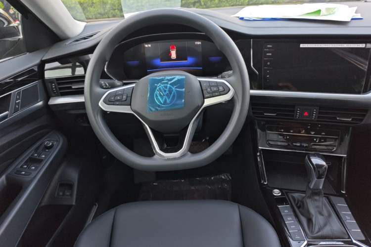 Used Volkswagen Passat New Energy 2025 430 PHEV Hybrid Business Edition Steering Wheel