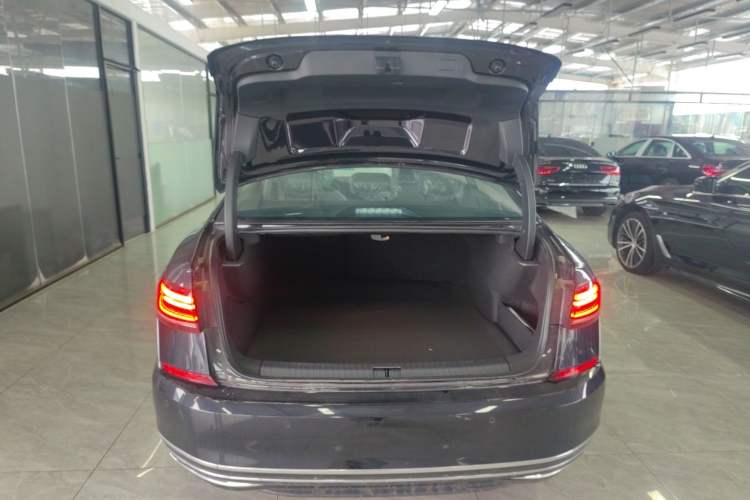 Used Volkswagen Passat New Energy 2025 430 PHEV Hybrid Business Edition Trunk