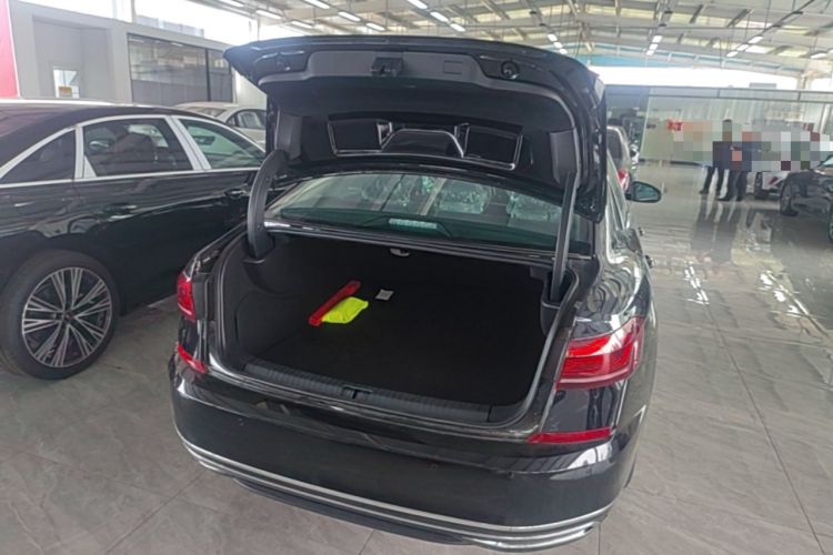 Used Volkswagen Passat New Energy 2025 430 PHEV Hybrid Business Edition Trunk