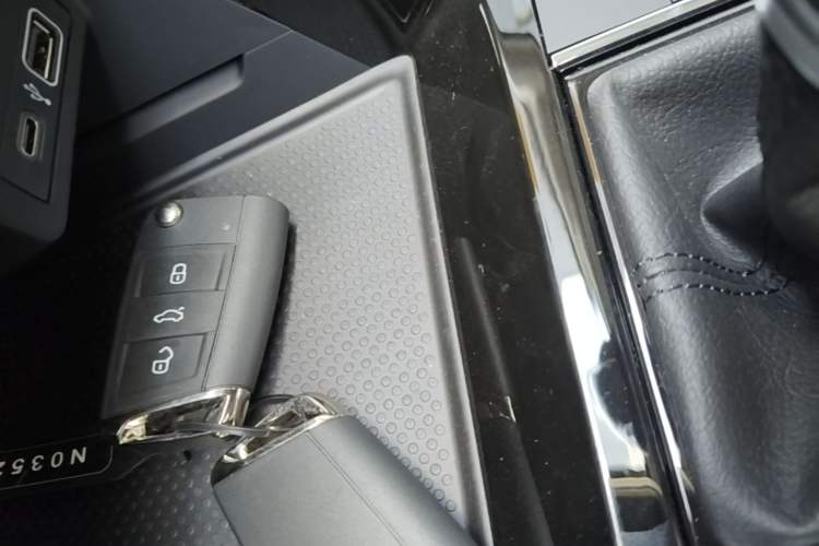 Used Volkswagen Passat New Energy 2025 430 PHEV Hybrid Business Edition Vehicle Key