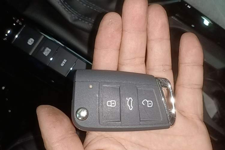 Used Volkswagen Passat New Energy 2025 430 PHEV Hybrid Business Edition Vehicle Key