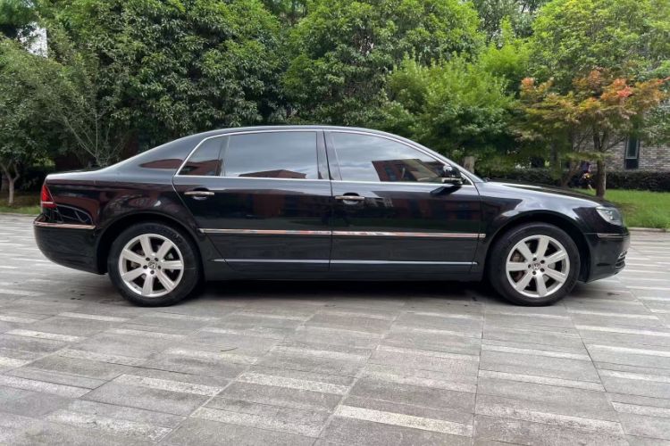 Used Volkswagen Phaeton 2014 3.0L Business Model Exterior 3