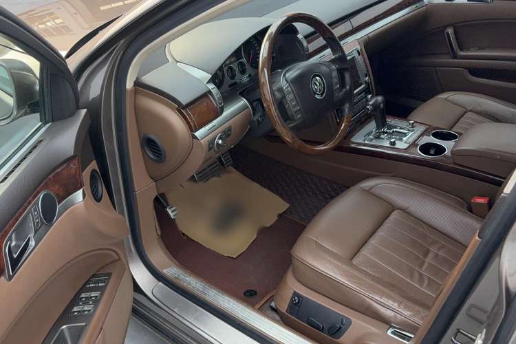 Used Volkswagen Phaeton 2012 3.0L Executive Version Interior 2