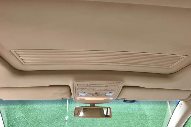 Used Volkswagen Phaeton 2009 3.6L V6 5-Seater Extended Comfort Version Headliner