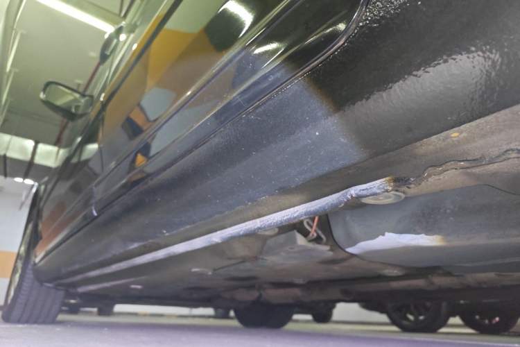 Used Volkswagen Phaeton 2011 3.6L V6 5-Seater Extended Business Edition Chassis Rear Left