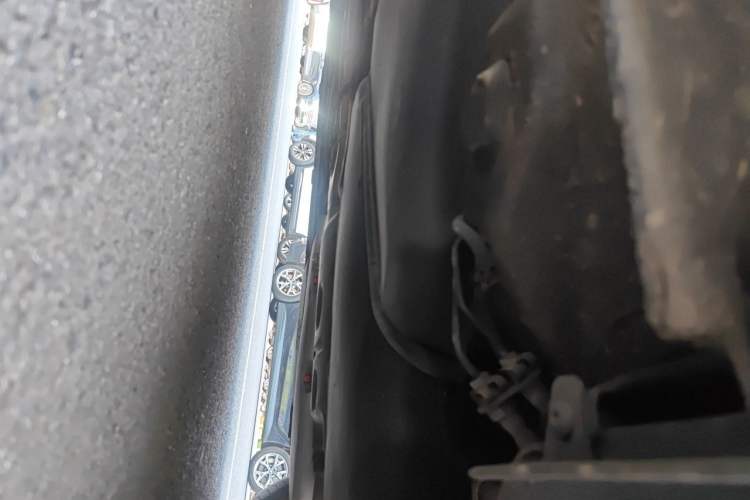 Used Volkswagen Phaeton 2011 3.6L V6 5-Seater Extended Comfort Version Chassis Rear Left