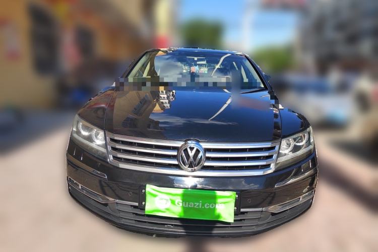 Used Volkswagen Phaeton 2011 3.6L V6 5-Seater Extended Comfort Version Front
