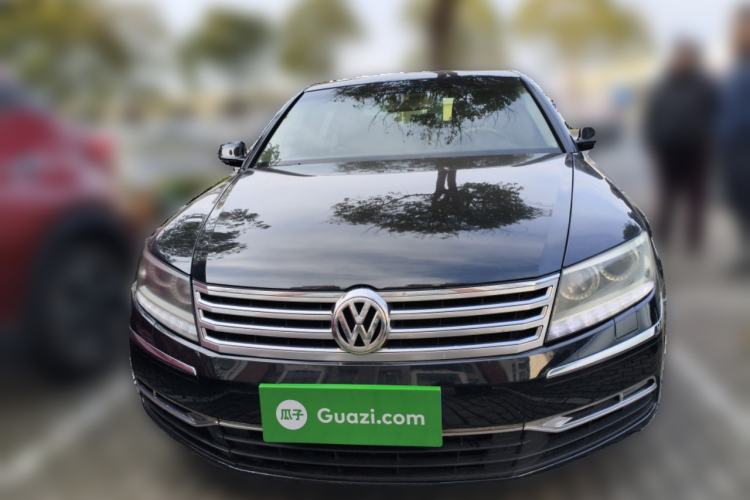 Used Volkswagen Phaeton 2011 3.6L V6 5-Seater Extended Comfort Version Front