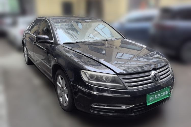 Used Volkswagen Phaeton 2011 3.6L V6 5-Seater Extended Comfort Version Front Right 45 Deg