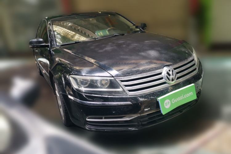 Used Volkswagen Phaeton 2011 3.6L V6 5-Seater Extended Comfort Version Front Right 45 Deg