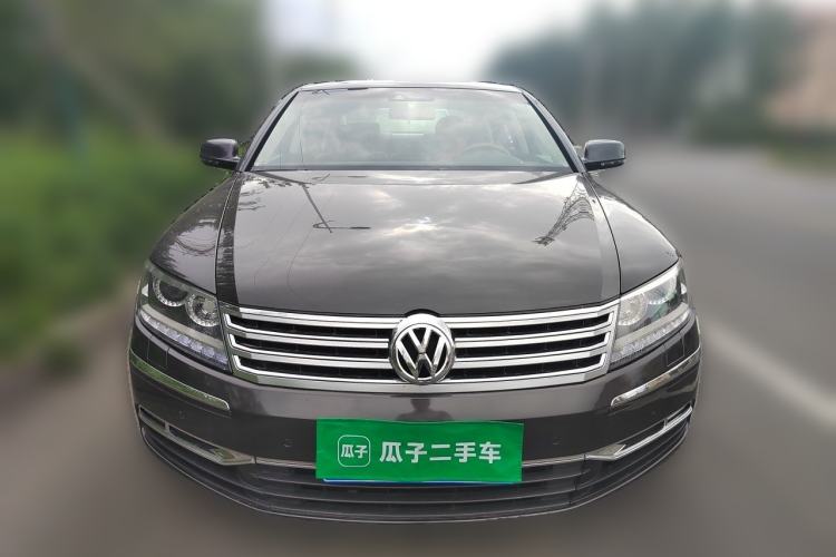 Used Volkswagen Phaeton 2011 3.6L V6 4-Seater Extended-Length Individual Edition Front