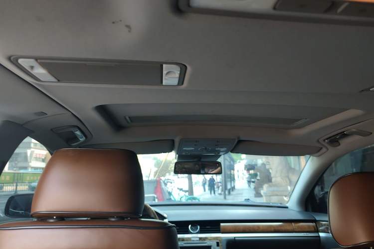 Used Volkswagen Phaeton 2011 3.6L V6 4-Seater Extended-Length Individual Edition Headliner