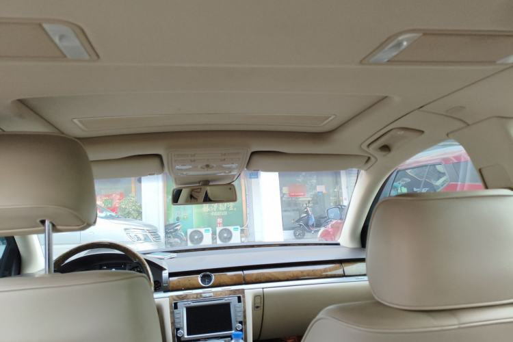 Used Volkswagen Phaeton 2011 3.6L V6 5-Seater Extended Comfort Version Headliner