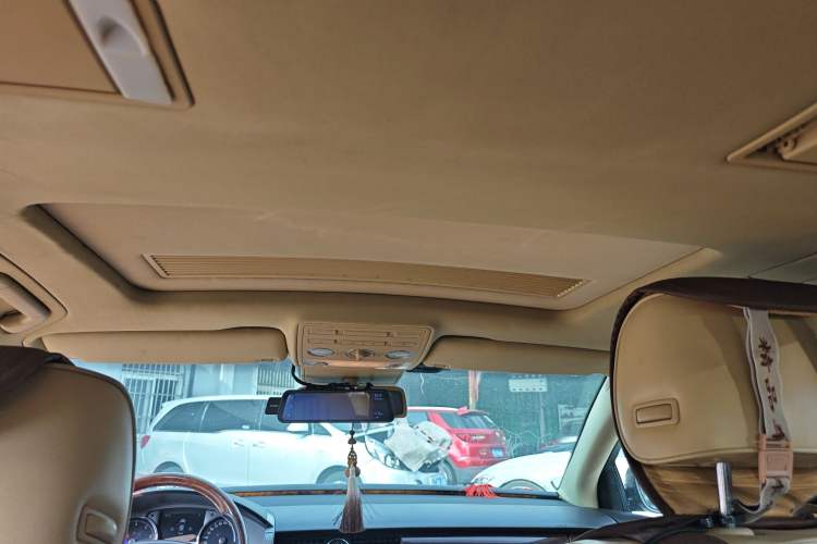 Used Volkswagen Phaeton 2011 3.6L V6 5-Seater Extended Business Edition Headliner