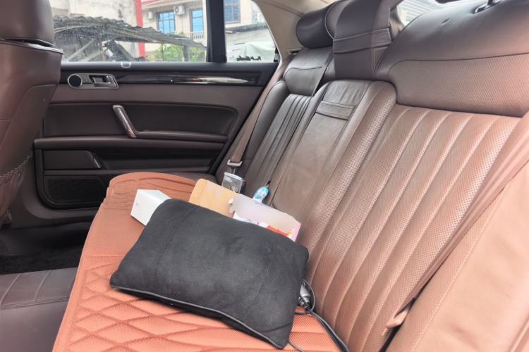 Used Volkswagen Phaeton 2011 3.6L V6 5-Seater Extended Comfort Version Left Rear Seat