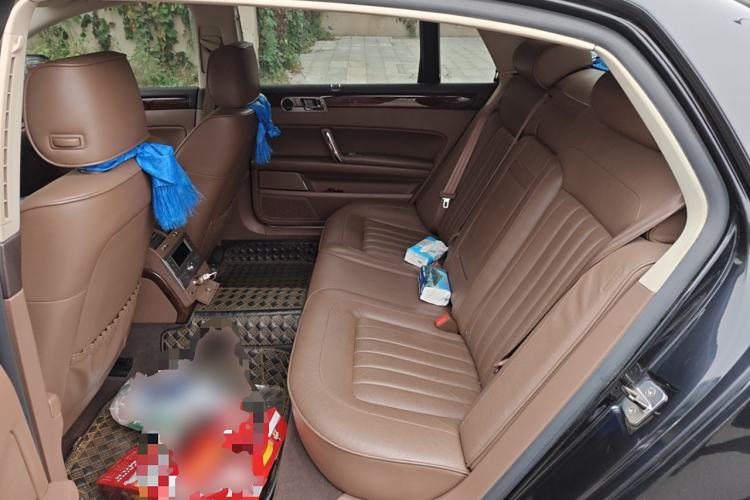 Used Volkswagen Phaeton 2011 3.6L V6 5-Seater Extended Comfort Version Left Rear Seat