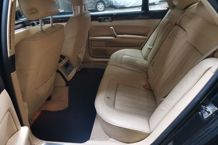 Used Volkswagen Phaeton 2011 3.6L V6 5-Seater Extended Comfort Version Left Rear Seat