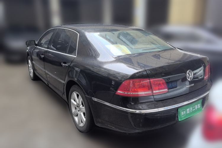 Used Volkswagen Phaeton 2011 3.6L V6 5-Seater Extended Comfort Version Rear Left 45 Deg