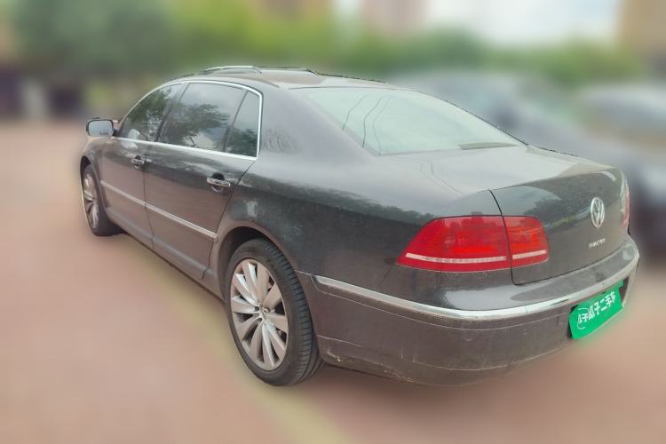 Used Volkswagen Phaeton 2011 3.6L V6 4-Seater Extended-Length Individual Edition Rear Left 45 Deg