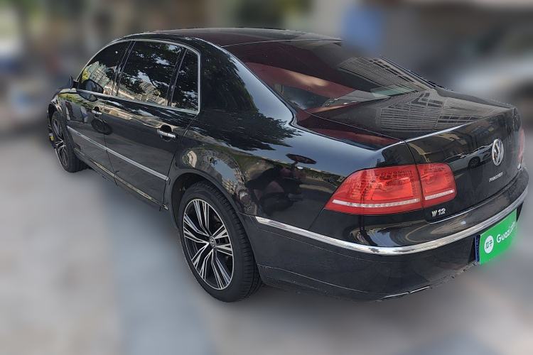 Used Volkswagen Phaeton 2011 3.6L V6 4-Seater Extended-Length Individual Edition Rear Left 45 Deg