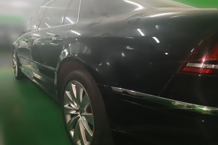 Used Volkswagen Phaeton 2011 4.2L V8 4-seat Extended-Range Individual Edition Rear Left 45 Deg