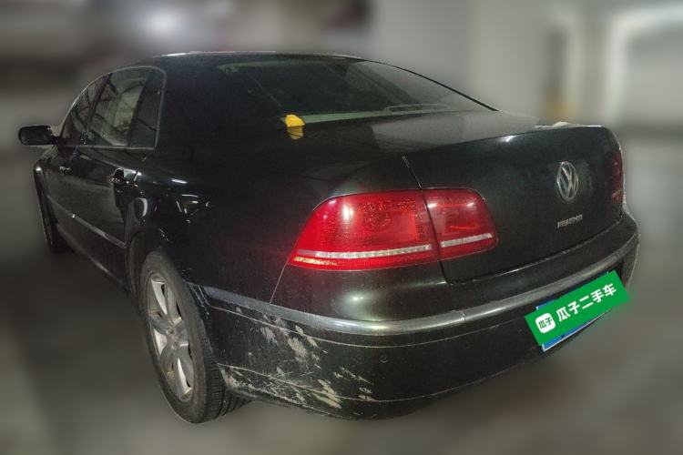 Used Volkswagen Phaeton 2011 3.6L V6 5-Seater Extended-Length Individual Edition Rear Left 45 Deg