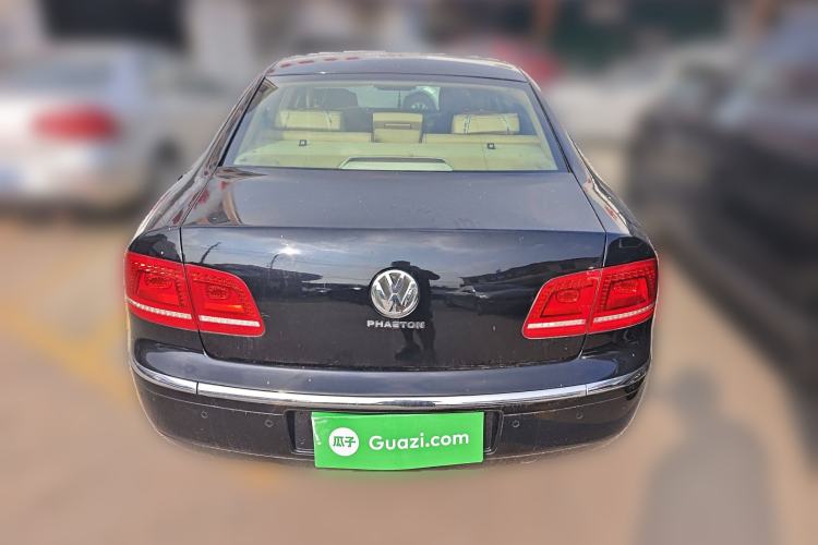 Used Volkswagen Phaeton 2011 3.6L V6 5-Seater Extended Business Edition Rear