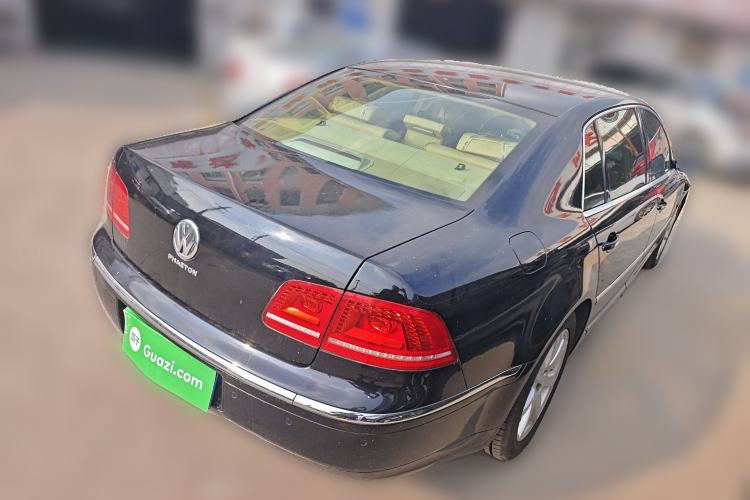 Used Volkswagen Phaeton 2011 3.6L V6 5-Seater Extended Business Edition Rear Right 45 Deg