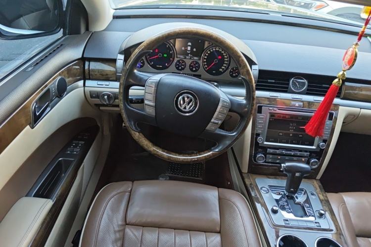 Used Volkswagen Phaeton  Steering Wheel