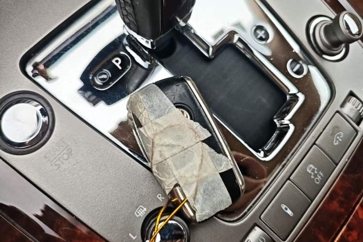 Used Volkswagen Phaeton 2011 3.6L V6 5-Seater Extended Comfort Version Vehicle Key