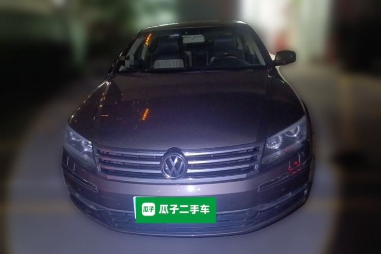 Used Volkswagen Phaeton 2011 3.6L V6 4-Seater Extended-Length Individual Edition Front
