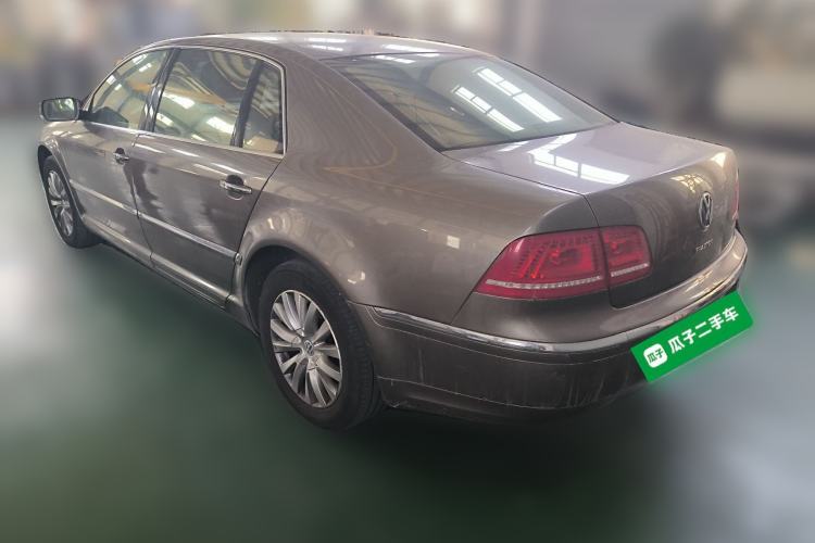 Used Volkswagen Phaeton 2011 3.6L V6 5-Seater Extended Business Edition Rear Left 45 Deg