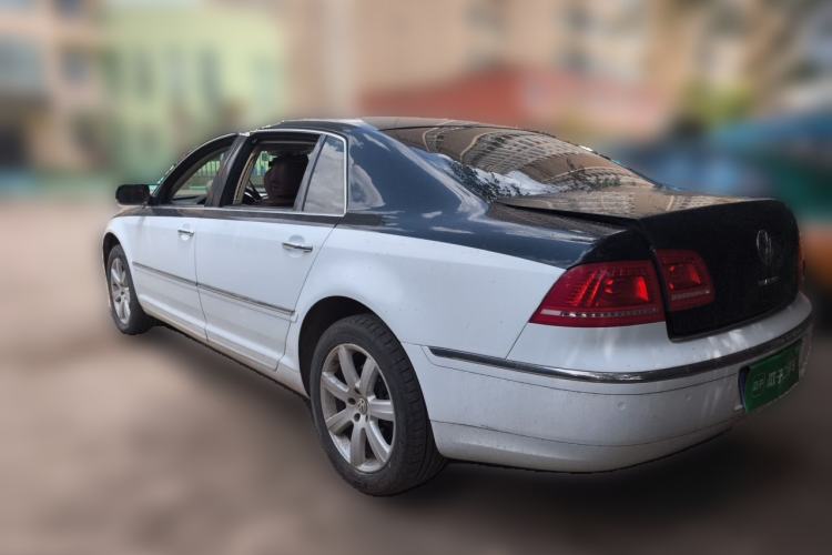 Used Volkswagen Phaeton 2011 3.6L V6 5-Seater Extended Comfort Version Rear Left 45 Deg