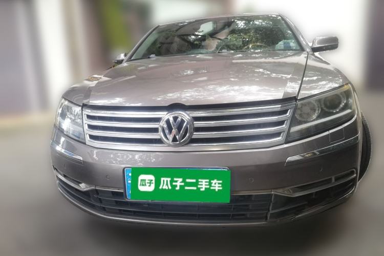 Used Volkswagen Phaeton 2011 3.6L V6 5-Seater Extended Comfort Version Front