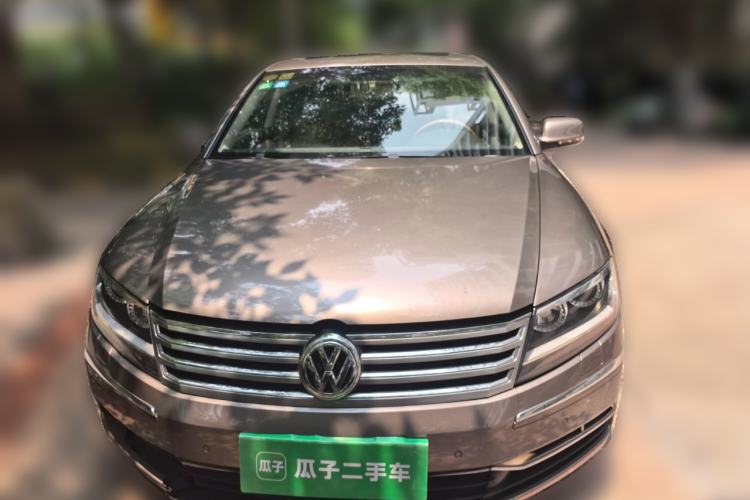 Used Volkswagen Phaeton 2011 3.6L V6 5-Seater Extended-Length Individual Edition Front