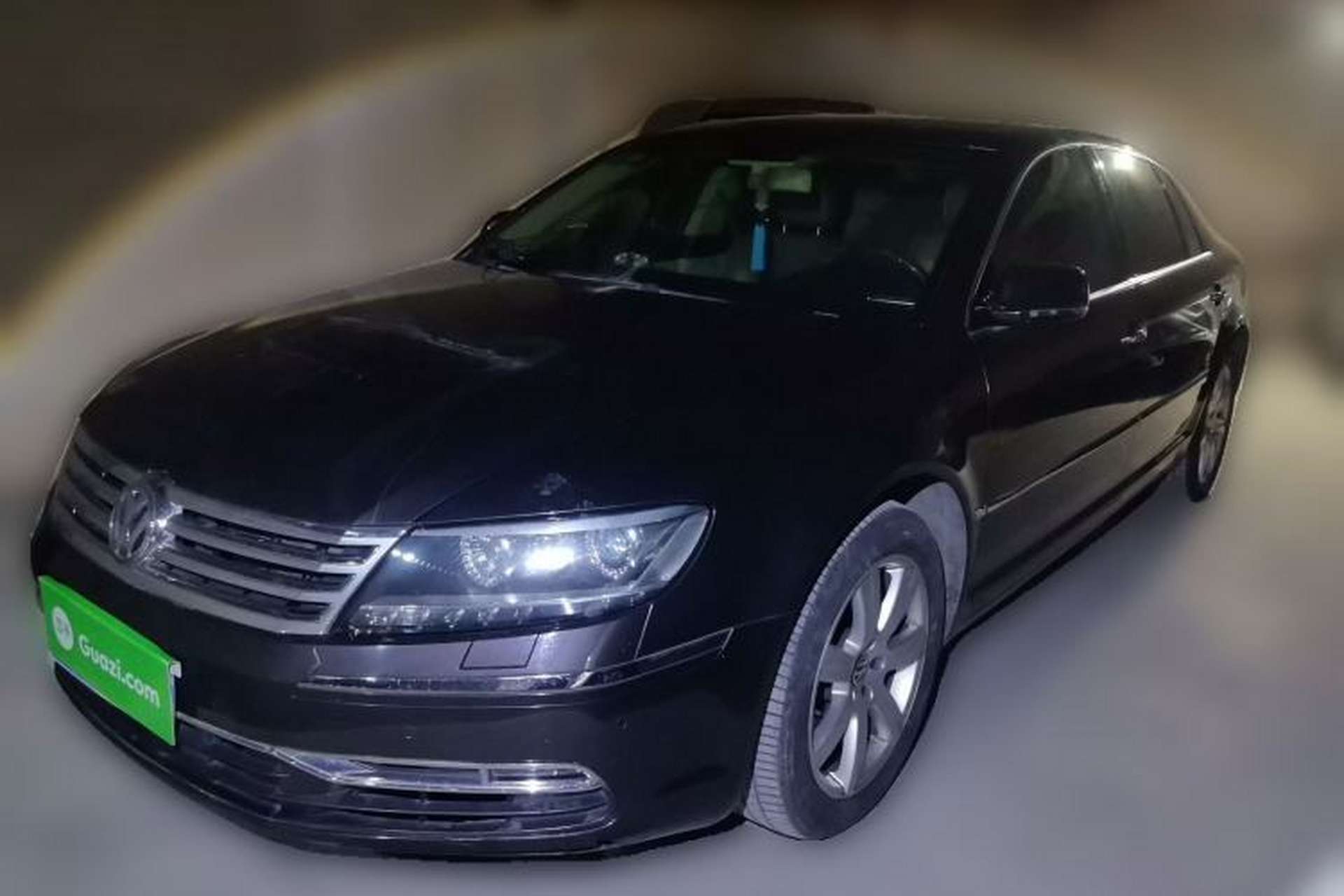 Used Volkswagen Phaeton 2011 3.6L V6 5-Seater Extended Business Edition Front Left 45 Deg